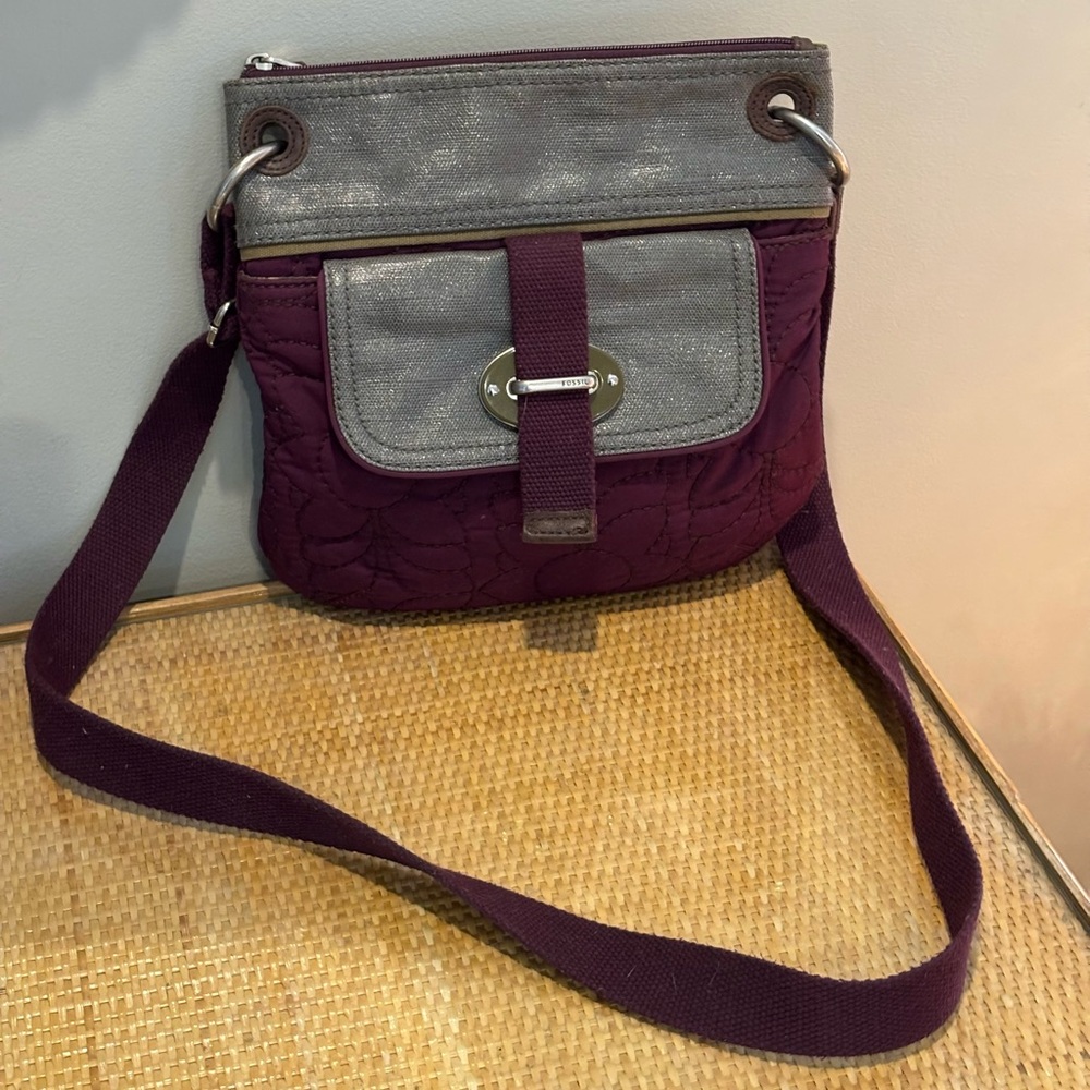 Fossil Key Per Women's Quilted Adjustable Strap Shoulder Crossbody Handbag Bag